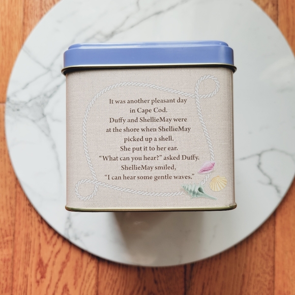 Tokyo Disney Sea Limited Edition Duffy Cookie Tin - Picture 4 of 7